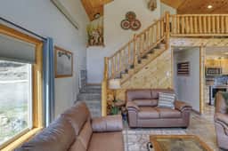 Svenmar Lodge