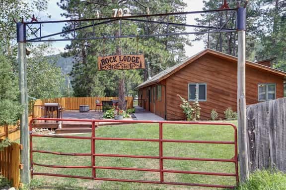 Rock Lodge - Image 1