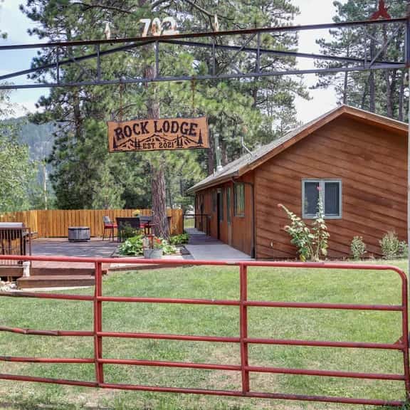 Rock Lodge - Image 1