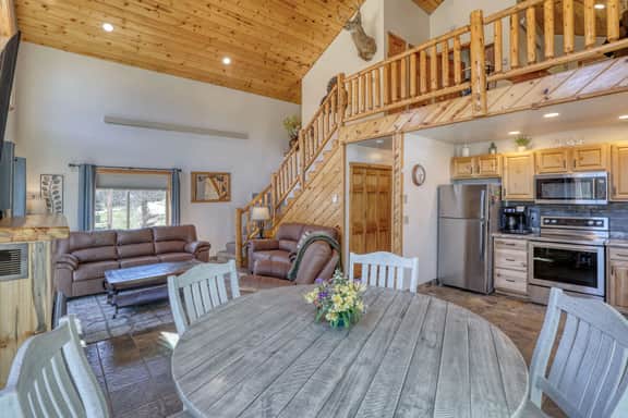 Svenmar Lodge