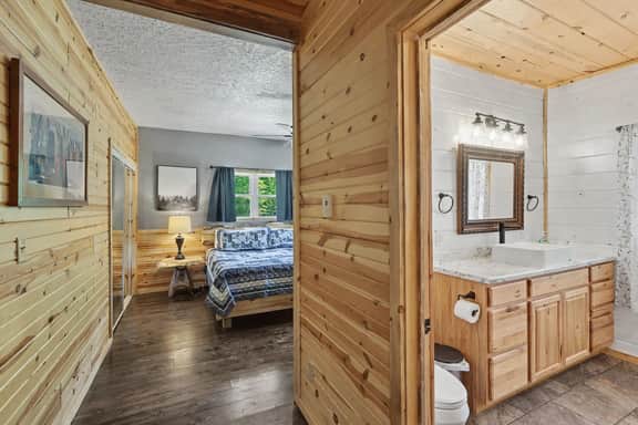 Ten Stone Lodge