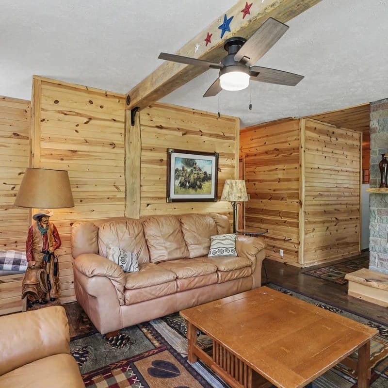 Hill View Suite